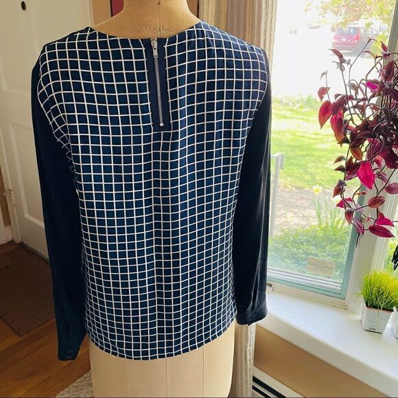 THEORY | navy blue & white square pattern silk blouse S - Picture 8 of 8